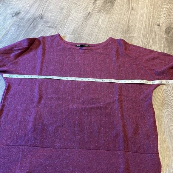 Boxy Round neck purple sweater with side slits - Picture 3 of 7